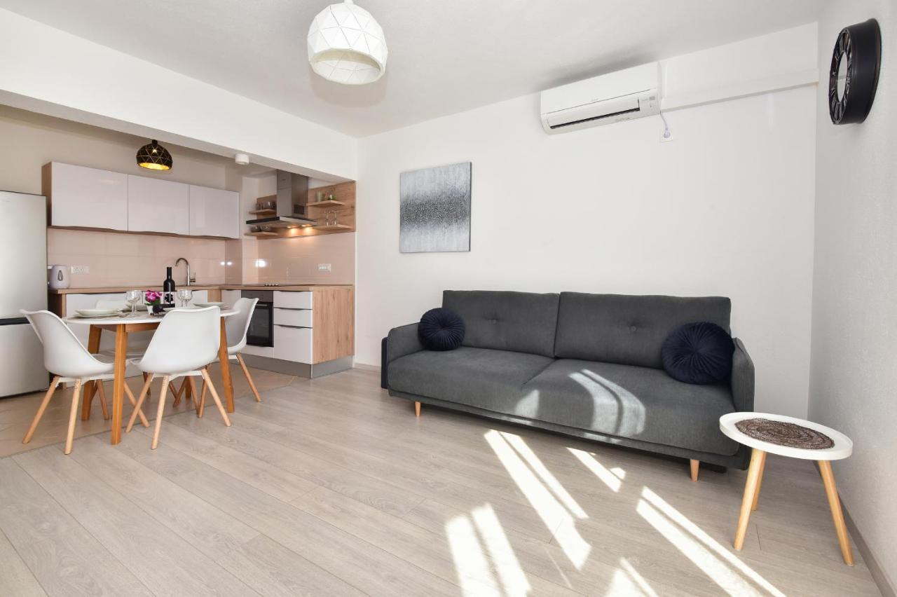 Apartman Luka Igrane Exterior foto