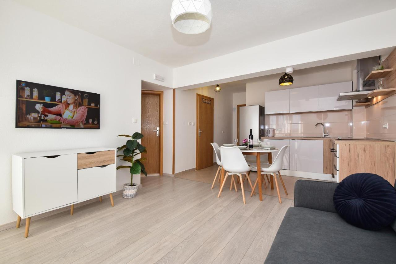 Apartman Luka Igrane Exterior foto